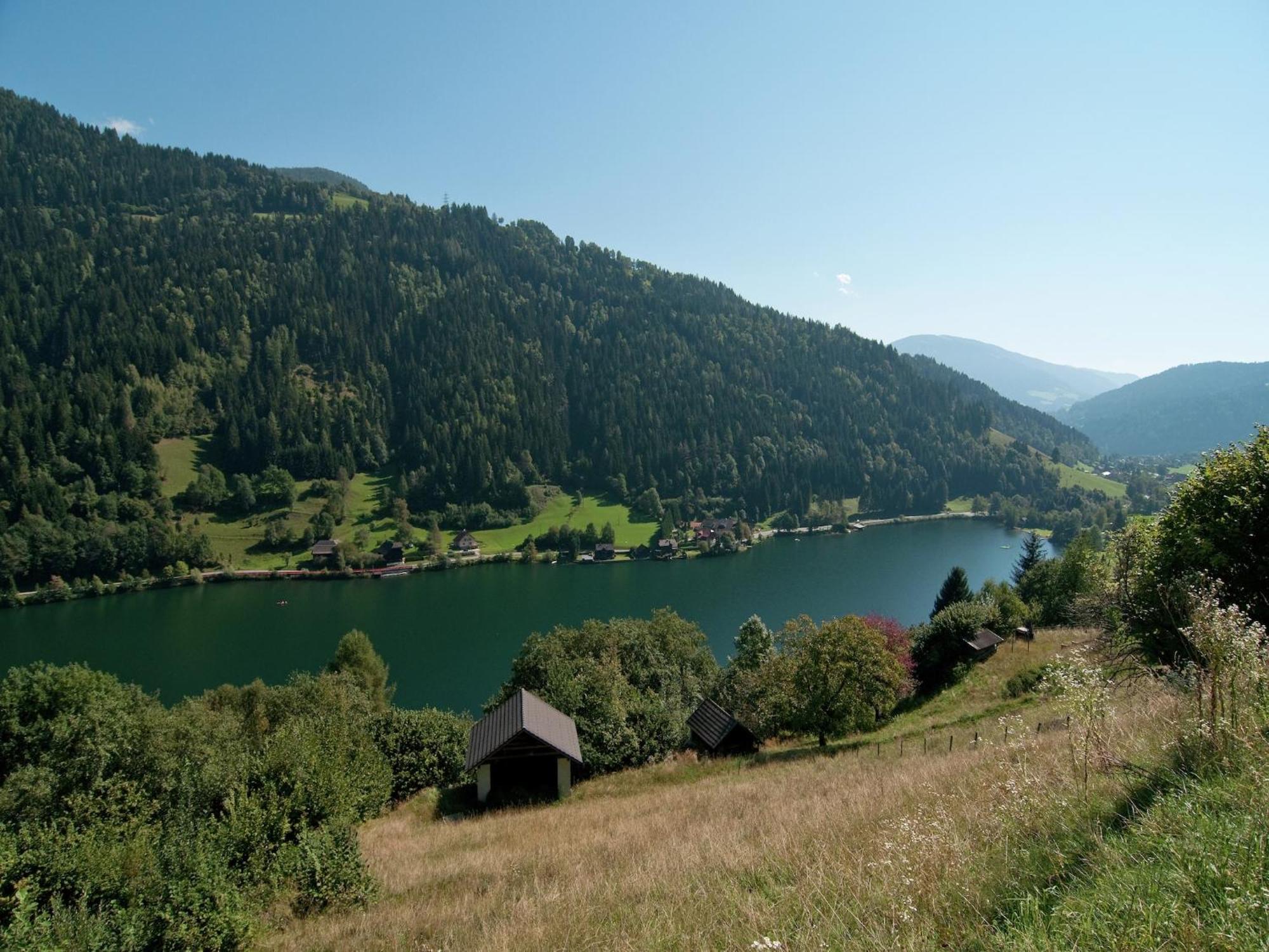 Modern Apartment With Garden Near The Petzen Ski Area In Eberndorf Carinthia エクステリア 写真