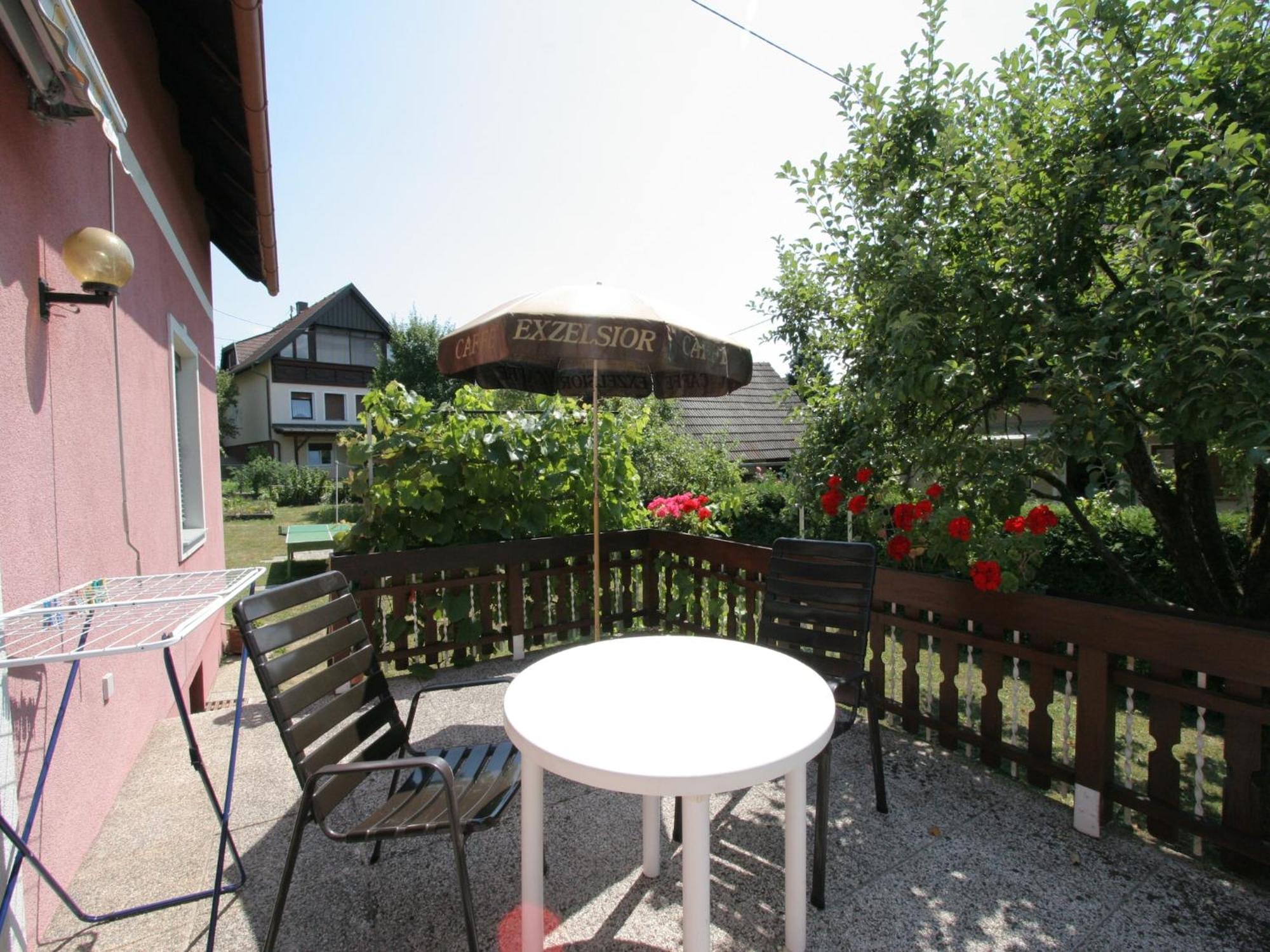 Modern Apartment With Garden Near The Petzen Ski Area In Eberndorf Carinthia エクステリア 写真