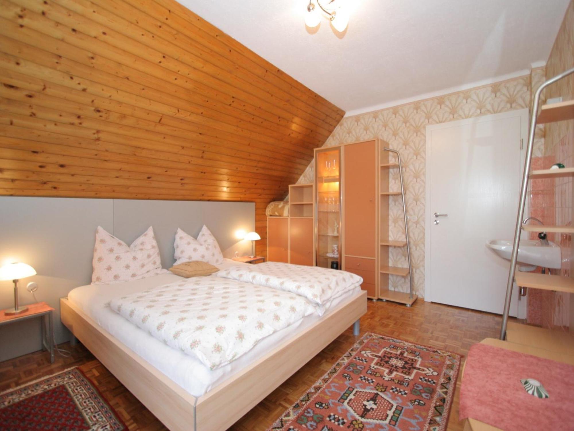 Modern Apartment With Garden Near The Petzen Ski Area In Eberndorf Carinthia エクステリア 写真